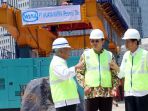 jokowi-sidak-pembangunan-simpang-susun-semanggi_20170223_210323.jpg