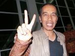 jokowi-tanda-victory_20170113_182238.jpg