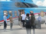 jokowi-tiba-di-bandara-tanjung-harapan_20171006_105351.jpg