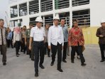 jokowi-tinjau-kapal-ternak-km-camara-nusantara-i_20151211_221414.jpg