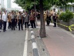 jokowi-tinjau-lokasi-ledakan-bom-sarinah_20160114_183752.jpg