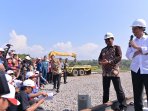 jokowi-tinjau-pembangunan-jalur-kereta-api-di-sulsel_20151125_212247.jpg