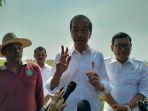 jokowi-usai-meninjau-panen-di-indramayu.jpg