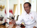 jokowi-video-call-dengan-guru-smp-7-padang-bu-rika-etap-semangat.jpg