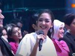 jonatha-frizzy-dan-ririn-dwi-ariyanti-duduk-bersebelahan-di-acara-sctv-awards-2022-menjadi-sorotan.jpg