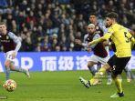jorginho-kanan-mencetak-gol-pertama-mereka-dari-titik-penalti.jpg