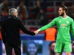 jose-mourinho-dan-david-de-gea_20180818_172041.jpg