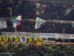 jose-mourinho-disambut-spanduk-fans-inter.jpg