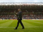 jose-mourinho-old-trafford_20160527_074237.jpg