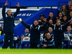 jose-mourinho-rianggembira_20150128_092743.jpg