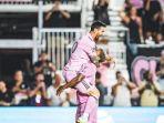 josef-martinez-peluk-messi.jpg