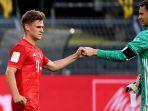 joshua-kimmich-bersama-kiper-bayern-munchen-manuel-neuer.jpg