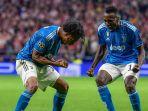 juan-cuadrado-merayakan-golnya.jpg