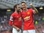 juan-mata-dan-ander-herrera_20150409_150519.jpg