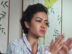 julia-perez-diabadikan-ketika-diwawancara-di-rumah-sakit-dr-cipto-mangunkusumo_20170427_183431.jpg