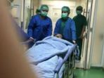 julia-perez-saat-akan-masuk-ke-ruang-operasi_20170609_175231.jpg