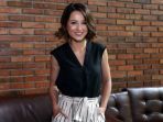 julie-estelle-ditemui-di-leon_20170427_212321.jpg