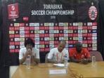 jumpa-pers-pelatih-persija-di-manahan_20161010_090630.jpg