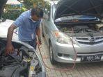 jumper-aki-drop-menggunakan-aki-sehat-di-mobil-lain.jpg
