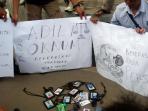 jurnalis-jambi-aksi-solidaritas_20160817_073538.jpg