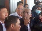 juru-bicara-pssi-ahmad-riyadh-bersama-sekjen-pssi-yunus-nusi.jpg
