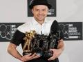 justin-timberlake-dengan-empat-tropi-penghargaan-di-ajang-mtv-vma-awards-2013.jpg