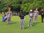 Sabtu Pagi, Wapres JK Nikmati Bermain Golf Bareng Para Sahabatnya
