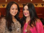 juwita-bahar-dan-annisa-bahar_20180218_212549.jpg