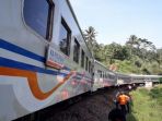 ka-pasundan-ambles-di-stasiun-warung-bandrek-dengan-kecepatan-5kmjam_20171207_135250.jpg