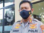 kabid-humas-polda-jatim-kombes-pol-gatot-refli-handoko-kabid-memberi-keter.jpg