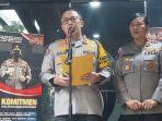 kabid-humas-polda-metro-jaya-kombes-pol-ade-ary-syam-memberi-keterangan-pers-di.jpg