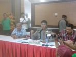 kabid-humas-polda-sulsel-kombes-dicky-sondani_20180429_143224.jpg