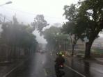 kabut-asap-dan-hujan-medan_20151024_150730.jpg