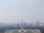 kabut-asap-disela-gedung-bertingkat-kota-jakarta_20200728_181940.jpg