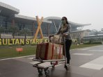 kabut-asap-mulai-ganggu-penerbangan-di-pekanbaru_20150903_162134.jpg