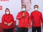 kader-pdip-kota-semarang-serahkan-gaji-untuk-penanganan-covid-19.jpg