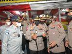 kakorlantas-polri-irjen-pol-istiono-saat-meninjau-check-point-polres-indramayu.jpg