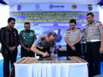 kakorlantas-polri-meresmikan-satuan-penyelenggara-satpas-sim-terapung-di-pelabuhan-bolok_20161020_181540.jpg