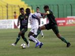 kalah-dari-arema-fc-ps-tira-semakin-dekat-dengan-degradasi_20181203_155909.jpg