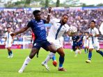 kalahkan-psis-semarang-arema-fc-lolos-ke-final-piala-presiden_20220711_193232.jpg
