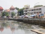 kali-mberok-semarang-kumuh_20191001_132113.jpg