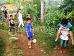 kampung-tajur-desa-lemahduhur-kecamatan-caringin_20171009_223113.jpg