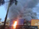 kantor-dispenda-sumatera-utara-terbakar_20151121_194219.jpg