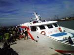 kapal-ferry-di-bawean.jpg