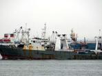 kapal-ikan-oryong-501-yang-tenggelam-di-laut-bering-rusia_20141206_075952.jpg