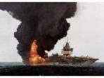 kapal-induk-uss-enterprise-terbakar-68t328.jpg