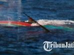 kapal-km-barokah-tenggelam-di-peraiwan-bawean_20180827_191451.jpg