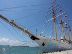 kapal-latih-milik-angkatan-laut-chile-be-esmeralda.jpg