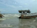 kapal-milik-maimun-nelayan-asal-tuban_20170207_231541.jpg