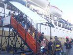 kapal-motor-awu-merapat-di-pelabuhan-benoa-denpasar.jpg